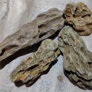 КАМЕНЬ "РЕЧНОЙ ДРАКОН"  (ZELAQUA)